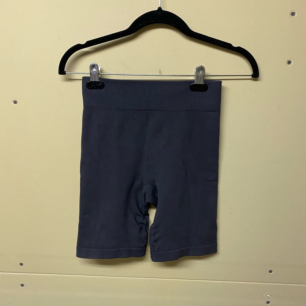 2/$20❤️- SHORTS | Women’s thick cut biker shorts size XS